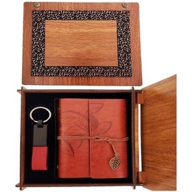 Resim Dekoratif Ahşap Kutulu Kahverengi Deri Defter Ve Anahtarlık Set 02-10mm 5yards 