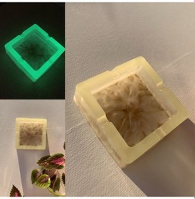 Resim Fosforlu Neon Yeşili Sedefli Ve Gold Süslemeli Kare Şeklinde Küll 