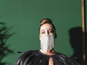 Resim Taşlı Saçaklı Maske 