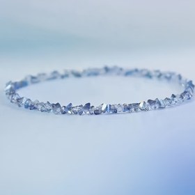 Resim Kadınların Zarif Avusturya Mavi Bileklik - Ultra İnce Kristal Boncuklar, Yığınlanabilir Lüks Takı, Esnek Kapatma, Günlük ve Resmi Kolye, Doğum Günü/Anneler Günü Hediyesi Kadınlar İçin - En İyi Arkadaş Hediyesi, Çok Yönlü Aksesuar, Sophistike Tasarım, İnce El Sanatları, Dekoratif Parça, Moda Severler 