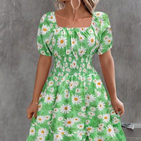 Resim Kadınların Büyük Beden Çiçek Desenli Elbisesi - Kısa Kollu, Kare Yaka, Ruched Bel, Yaz Tatili Stili, Beyaz Çiçeklerle Yeşil Yapraklı, Rahat Polyester Elbise, Rahat Kıyafet | Çiçek Desenli Elbise | Ruched Bel Elbisesi 