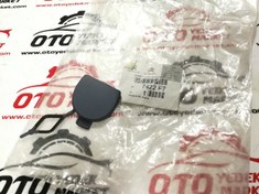Resim CİTROEN C3 III 2012+ ARKA TAMPON ÇEKİ DEMİR KAPAĞI (ORJİNAL) 