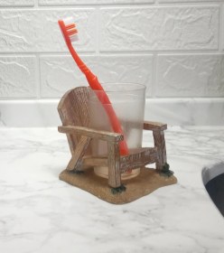 Resim 2 Adet Diş Fırçalık Ve Macunluk Sandalye Poliresin 13x11x10cm 200ml Banyo Seti Çok Renkli 