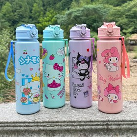 Resim Sanrio Hello Kitty 800ml/27oz Şeffaf Spor Su Matarası | Bounce Kapaklı, Taşıma Askısı ve Pipet Dahil – Dayanıklı, Spor Salonu, Koşu, Piknik, Kamp, Seyahat İçin – Aile ve Arkadaşlar için Okula Dönüş Hediyesi veya Parti İkramı 