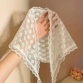 Resim Vintage Pastoral Stil Beyaz Dantel Başörtüsü - Zarif Fransız Dantel Üçgen Saç Aksesuarı, Çiçek Desenleriyle Dış Mekan Dekoru ve Tatil Giyimi İçin Mükemmel, Tatil Başlığı | Çiçek Dantel Tasarımı | Polyester Elyaf 