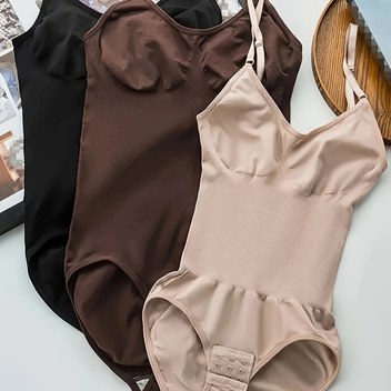 3'lü Paket Büyük Beden Dikişsiz Body Şekillendiriciler Siyah, Kahverengi & Bej Renklerde - Mükemmel Uyum için Ayarlanabilir Askılar, Karın Kontrolü & Kalça Kaldırma, Çıtçıt Kapatma, Esnek Naylon Kumaş, Büyük Beden Giysiler