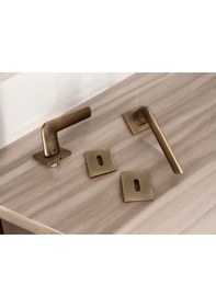 Resim Cloud Gate Mat Antik Sarı Kare Rozetli Oda Kapı Kolu 1 Takım 