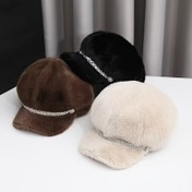 Resim 1 Adet Kadın Kışlık Sahte Kürklü Beret Şapka - Kulaklıklı, Şık Siyah Beyaz Kenarlı Beanie, Sıcak ve Rahat Tasarım, Noel ve Tatil İçin Mükemmel, Şık Kış Aksesuarı, Yumuşak Dokulu Başlık 