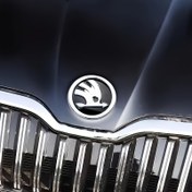 Resim Skoda Octavia, Superb ve Fabia için Uygun - 2 Stil Ön ve Arka Amblem Kapakları | Dayanıklı Plastik Tasarım, Skoda Araçlar İçin Özel Üretim | Klasik Araç Rozetleri | Otomotiv Aksesuarları 