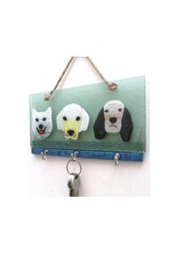 Resim Dekoratif Füzyon Cam Üçlü Köpek Desenli Anahtar Askısı Anahtarlık Dekor 