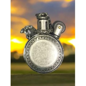 Resim Selda Akyol Arslan Cep Saati Model Zincirli Yuvarlak Eskitme Gümüş Renk Gazlı Çakmak 