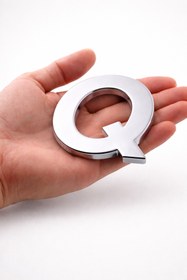 Resim Badem10 Yapışkanlı Q Harfi 8,5 cm Parlak Krom Kapı Oda ve Posta Kutusu İçin Modern Tasarım Dayanıklı Harf 