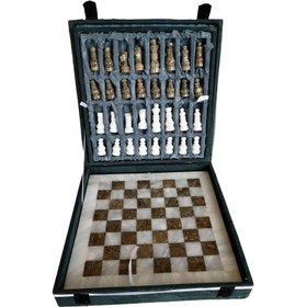 Resim El Yapımı Doğal Taş Satranç Takımı - Şık ve Benzersiz Tasarım - fosil&beyaz 