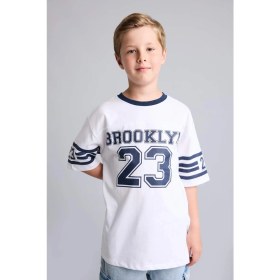 Resim DeFacto New Regular Fit Bisiklet Yaka Baskılı Kısa Kollu Beyaz Tişört Erkek Çocuk H8069A826HS 