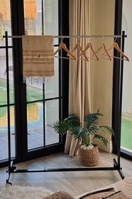 Resim Tekerli Demonte Elbise Askısı 