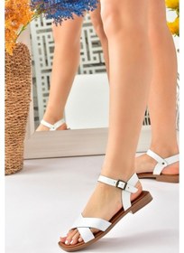 Resim Fox Shoes Beyaz Hakiki Deri Çapraz Bantlı Günlük Kadın Sandalet 