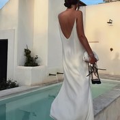 Resim Kadınlar İçin Nina's Choice Şık ve Rahat V Yaka Halter Boyunlu Yan Yırtmaçlı Açık Sırt Hafif Polyester Makinede Yıkanabilir Tatil Kıyafeti 