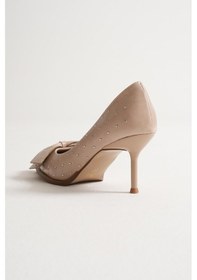 Resim Mirabel Kadın Bej Metal Aksesuarlı Fiyonklu Sivri Burun İnce Topuklu Ayakkabı Stiletto 7 Cm Bej 