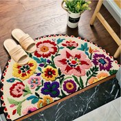 Resim 1 Adet Ekstra Büyük Kemer Tasarımlı İç/Dış Mekan Yumuşak Pelüş Hoş Geldin Paspas - Çok Renkli Çiçek Nakışlı (Pembe/Mavi/Sarı/Turuncu/Kırmızı/Beyaz/Mor/Siyah/Bej/Yeşil/Gri/Kahverengi) - Bej Zeminli ve Elde Yıkanabilir Kapı, Şömine, Teras, Çatı Katı için Dekoratif Antre Matı - Kolay Temizlenebilen Sahte Polar Doku 