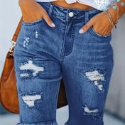 Resim Kadınlar için Yırtık Detaylı ve Ham Kenarlı Esnek Denim Orta Uyluk Şortları - Günlük Tarz, Makinede Yıkanabilir, Açık Mavi, Günlük Denim Şortlar | Yırtık Kenarlı Şortlar | Yüksek Esneklikte Kumaş, Jean Şortlar 