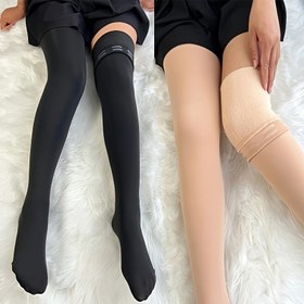 Resim Sonbahar ve Kış İçin Silikonlu Kaymaz Manşetli, Diz Altı Uzunlukta, Geniş Beden Seçeneği ve Şık Uzun Çoraplar. 