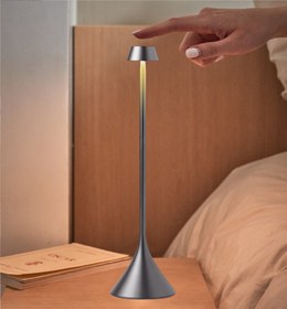 Resim Steli Shade LED Masa Lambası 