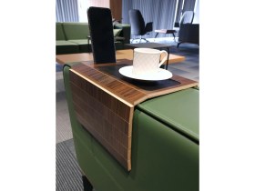 Resim Arkitekt Ex Telefon Tutuculu Ahşap Katlanır Portatif Organizer Yan Sehpa Kaydırmaz Deri Yüzeyli 