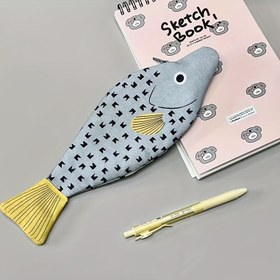 Resim Yaratıcı Clownfish Kalem Kılıfı, Özel Balık Şeklinde Depolama Çantası, Garip Ofis Malzemesi Aksesuarı, PU Malzeme, Arkadaşlar ve Aile için İdeal Hediye 