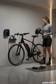 Resim Bisan E-Trekkıng Elektrikli Erkek Şehir Bisikleti 50CM Hd 28 Jant 10 Vites Mat Siyah Kırmızı 