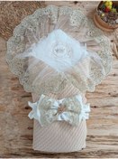 Resim Örgü Tericotton Taç Nakışlı İncili Güpür Çift Fiyonk Papatya Güpür Trilüks Kundak Bebek Battaniyesi Bej 