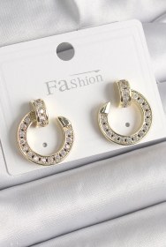 Resim Tua Moda Pirinç Gold Renk Zirkon Taşlı Çivi Halka Model Kadın Küpe Çok Renkli 