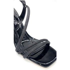 Resim Kindep Park Moda Biye Detaylı Topuklu Kadın Sandalet Siyah Siyah 