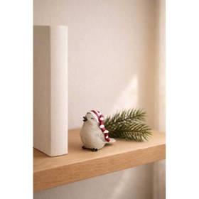Resim ÇOK RENKLİ NOEL ŞAPKALI KUŞ DEKORATİF OBJ 