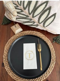 Resim Gold Yaldızlı Beyaz Çelenkli T Harfi Garson Peçete 16 Adet 