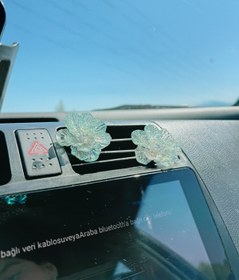 Resim ÇiçekAntalya El Yapımı Işıltılı Çiçek Klima Izgara ve Torpido Süsü – 2’li Araç İçi Dekoratif Aksesuar 