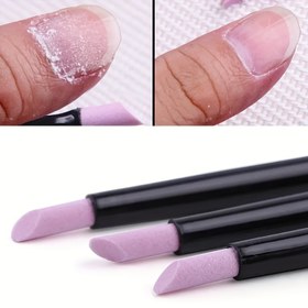 Resim Dört Adet Kuvars Peeling Taşı ve Tırnak Eti Kalemi, Tırnak Bakım Aletleri ile Birlikte. 