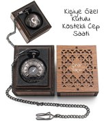 Resim vegahediye v vega Kişiye Özel Ahşap Kutulu Roma Rakamlı Köstekli Cep Saati - İsim Yazılı Siyah Vintage Cep Saati 