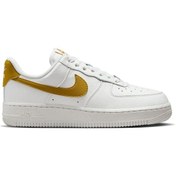 Resim Nike Air Force 1 07 Se Kadın Beyaz 