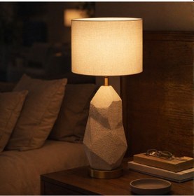 Resim Elyon Taş Dokulu Krem Gövde Beyaz Başlık Dekoratif Abajur Krem 