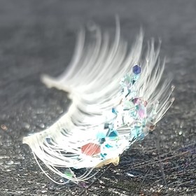 Resim Corrina Beauty Glitter Beyaz Sahte Kirpikler, Chameleon Payet Parlayan, Sahne Dramatik, Karışık Uzunluk 6-15mm, 0.07mm Kalınlık, B/L Curl, Hacimli Kabarık Cosplay Stili, Glitter Detaylarla Tekrar Kullanılabilir 