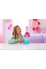 Resim Pembe Lale Temalı Barbie Bebek, Şık Tasarım 