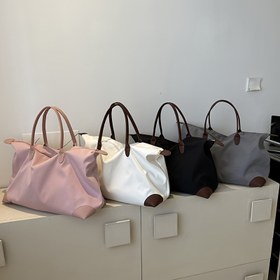 Resim Geniş Kapasiteli El Çantası, Sade Şık El Çantası, Seyahat Spor Salonu Yoga Kabin Boy Çantası, Fermuarlı Şık Minimalist Tasarım - Günlük Kullanım ve Seyahat Tatilleri İçin Mükemmel - 4 Renkte Mevcut: Siyah, Beyaz, Pembe, Gri 