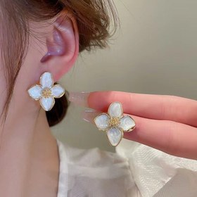 Resim Kadınlar için Şık & Sevimli Çiçekli Damlalık Küpeler - Vintage Esintili, Alaşımlı Demir Saplı, Günlük Kıyafetler veya Hediye için Mükemmel 