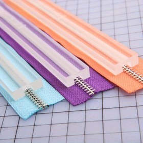 Resim Akrilik Fermuar Yapıştırma Aracı, El Yapımı DIY Deri Zanaatları, Anti-Taşma Manuel Fermuar Tutkal Uygulayıcı, Dikiş ve Zanaatlar için Sanat Malzemeleri 