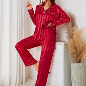 Resim Çocuklar için Kırmızı Jakar Saten Pijama Seti - Klasik Yaka Kollu Uzun Kollu Üst ile Düğme Detayları ve Kuşaklı Uzun Pantolon - İlkbahar/Sonbahar için Örgü Polyester ve Elastan Blend Uyku Giysisi 