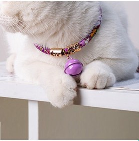 Resim Soulader Japon Tarzı Elastik Kedi Tasma Kaybolmaya Karşı Zilli Sevimli Kedi Tasması Evcil Hayvan Aksesuarları Mor Desenli Daralan Bant 29-36 Cm 