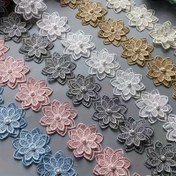 Resim Düğün Elbiseleri ve DIY El Sanatları için 10-Lu 3D İşlemeli Dantel Aplikasyonları ile Boncuk, Polyester Çiçek Süsleme 