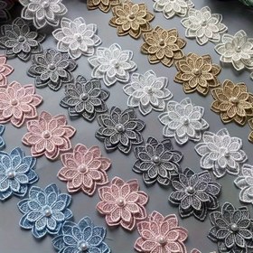 Resim Düğün Elbiseleri ve DIY El Sanatları için 10-Lu 3D İşlemeli Dantel Aplikasyonları ile Boncuk, Polyester Çiçek Süsleme 