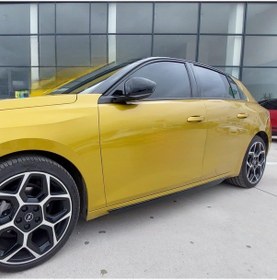 Resim 2022 - 2024 Opel Astra L Uyumlu Marşpiyel Çıtası Piano Black Boyalı Plastik 