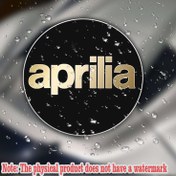 Resim Aprilia Su Geçirmez UV Dayanıklı Vinil Çıkartma - Siyah & Altın Renkli Kendinden Yapışkanlı Motosiklet, Kamyon ve Kask Dekoru - Yarış Tutkunları İçin Çok Yüzeyli Sürekli Araç Stickerı, Kask ve Laptop Baskısı, Cesur Kontrast Tasarım 